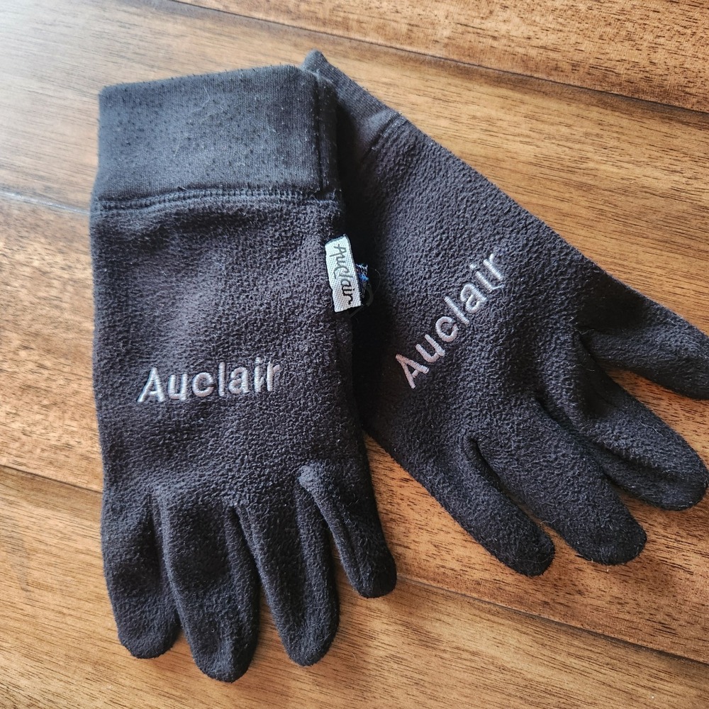 Auclair Black Fleece Gloves Winter Cold Weather‎ Embroidered Logo Clip